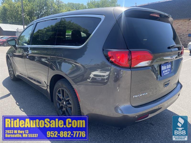 Chrysler Pacifica  2017