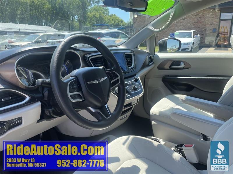 Chrysler Pacifica  2017