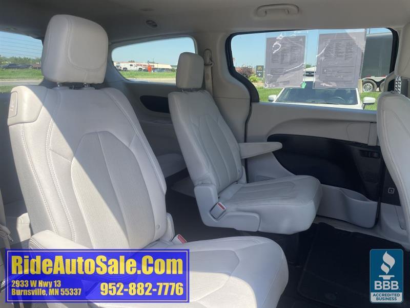 Chrysler Pacifica  2017