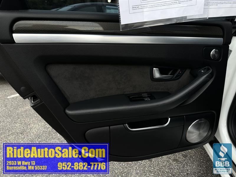 Audi S8  2008