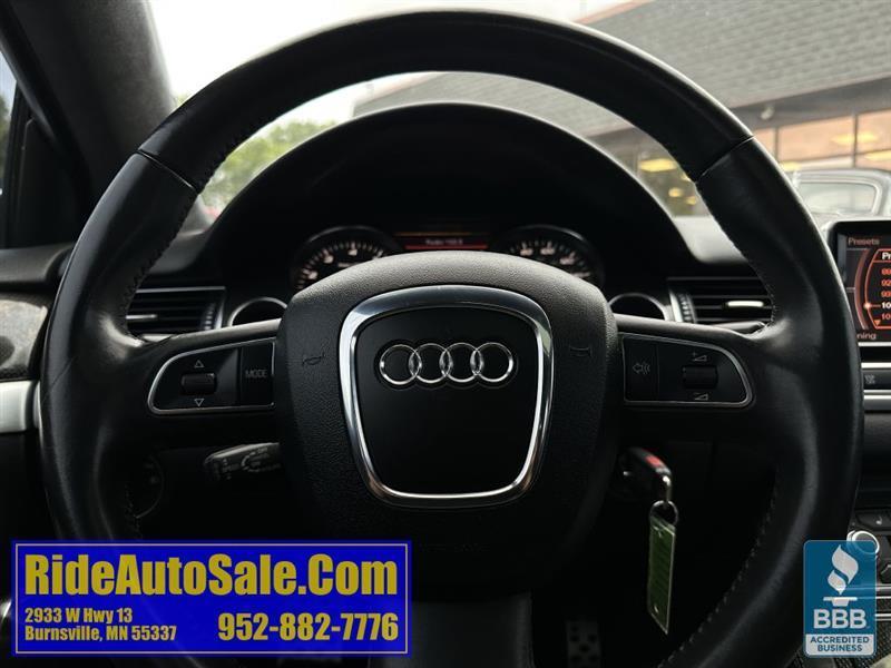 Audi S8  2008