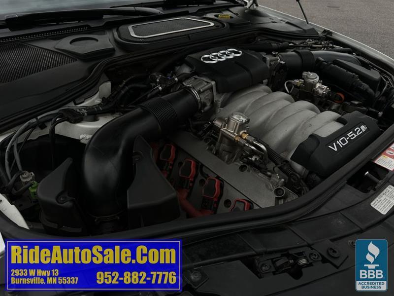 Audi S8  2008