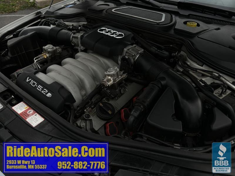 Audi S8  2008