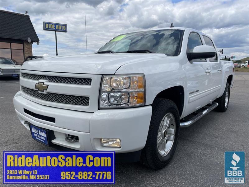 2011 Chevrolet Silverado 1500 LT, Crew cab 4dr, Z71 4x4, 5.3 V8, extra clean !