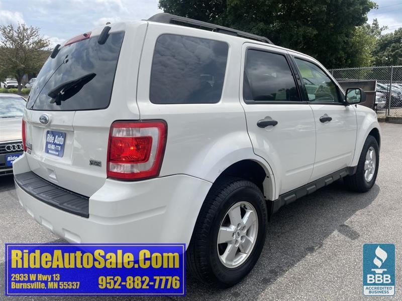 Ford Escape  2010