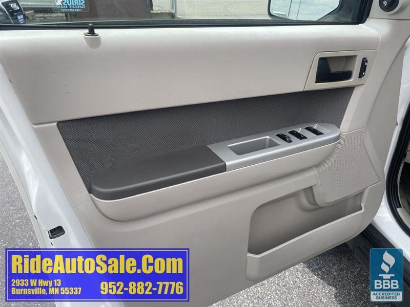Ford Escape  2010