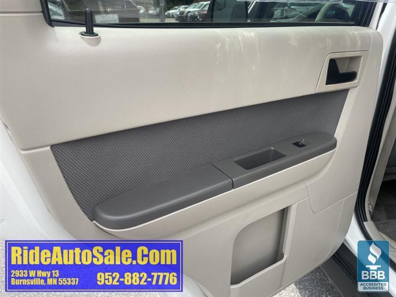 Ford Escape  2010