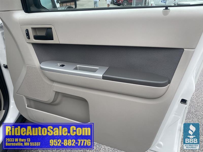 Ford Escape  2010