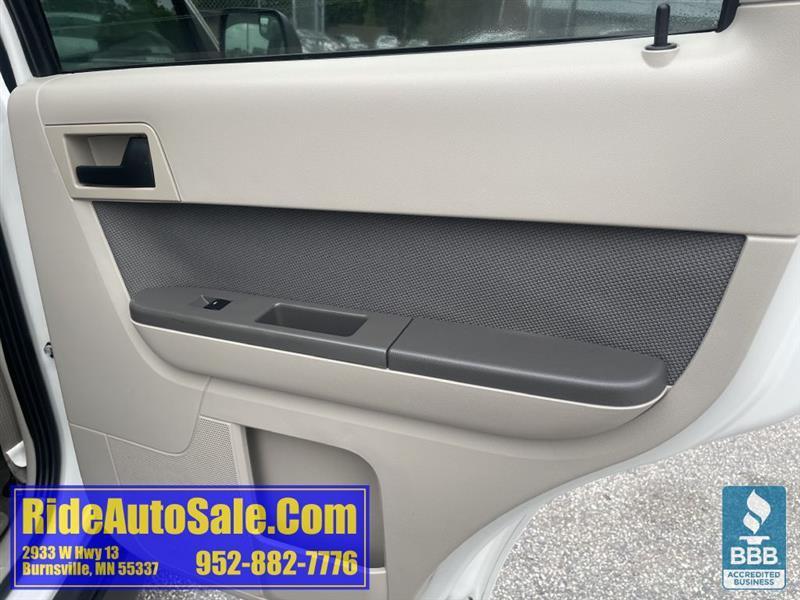 Ford Escape  2010