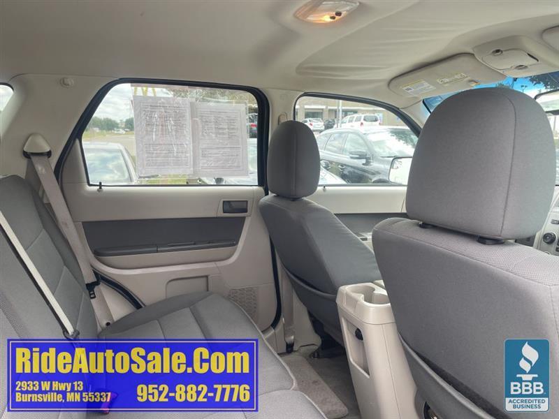 Ford Escape  2010