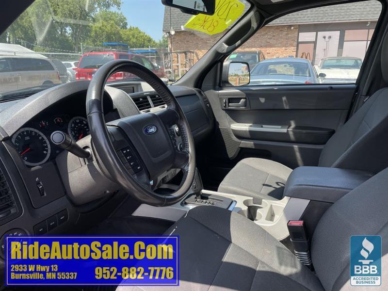 Ford Escape  2010