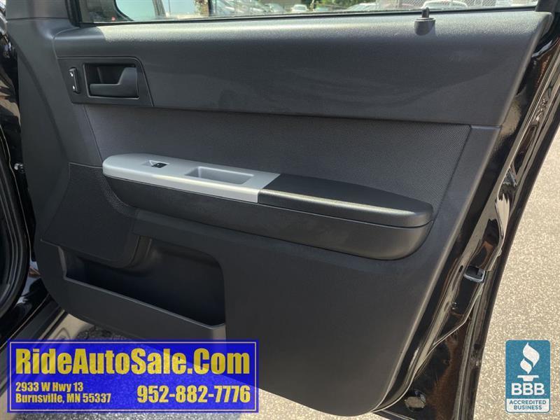 Ford Escape  2010