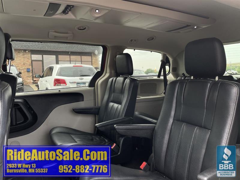 Chrysler Town & Country  2013