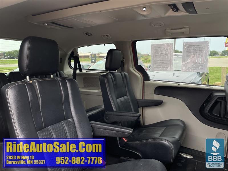 Chrysler Town & Country  2013