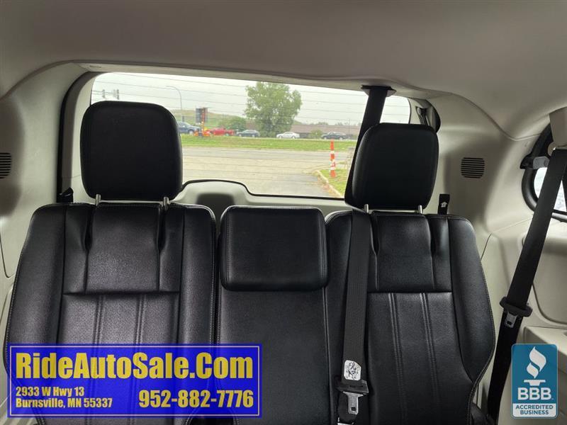 Chrysler Town & Country  2013