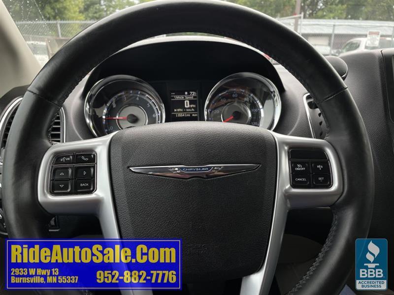 Chrysler Town & Country  2013