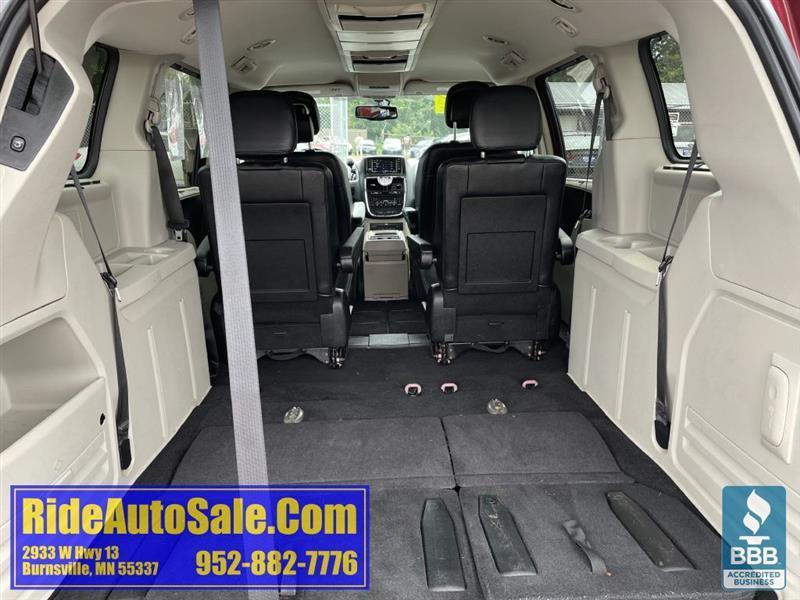 Chrysler Town & Country  2013