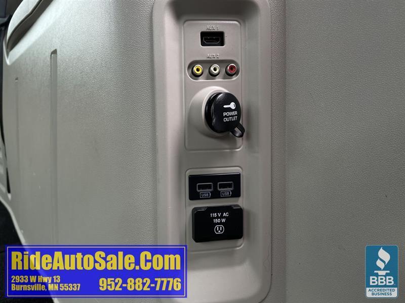Chrysler Town & Country  2013