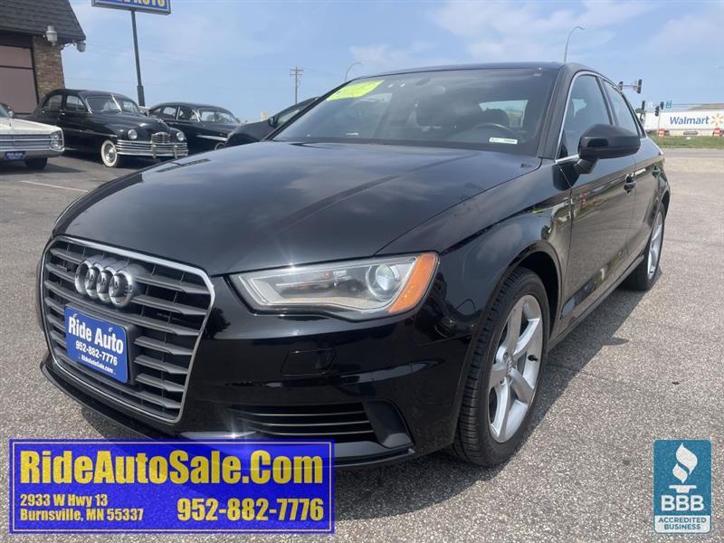2015 Audi A3 Premium Plus Quattro, AWD, 2.0 4cyl, leather !