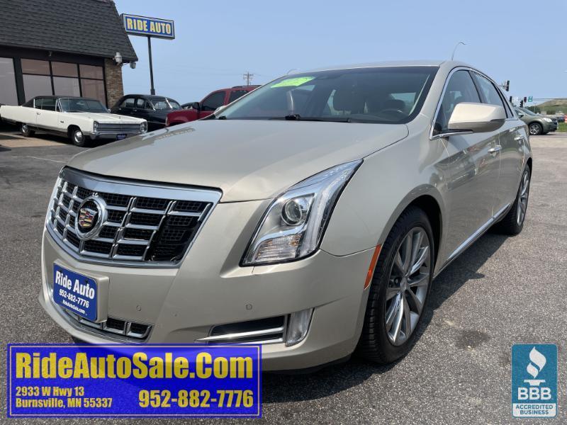 2013 Cadillac XTS Luxury, 4dr sedan, reliable 3.6 V6, leather !