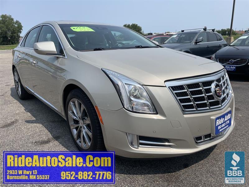 Cadillac XTS  2013