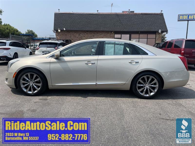 Cadillac XTS  2013