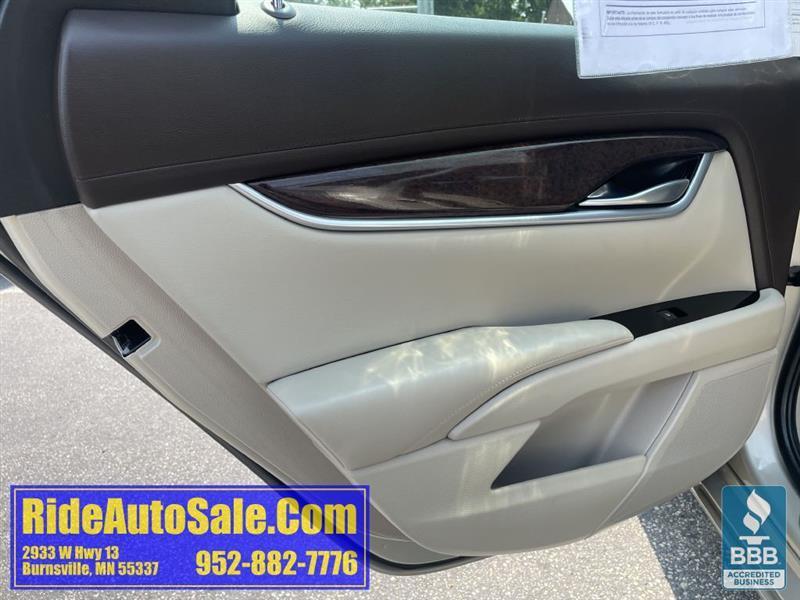 Cadillac XTS  2013