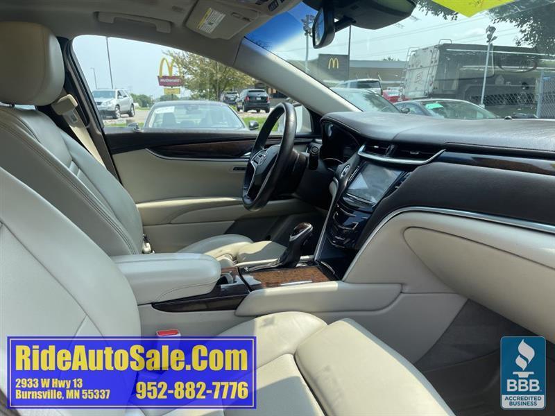 Cadillac XTS  2013