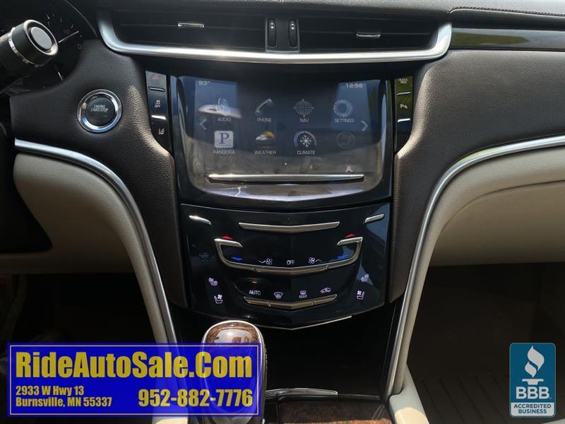 Cadillac XTS  2013
