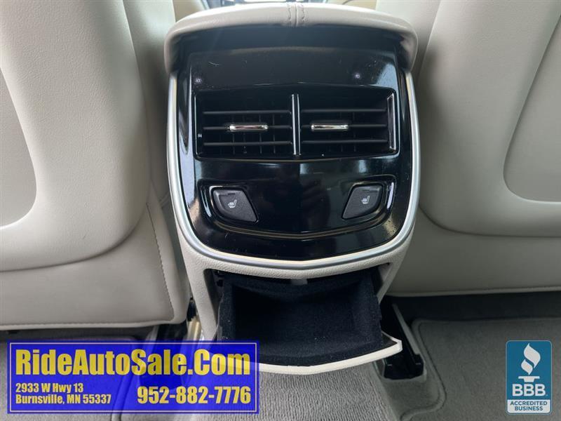 Cadillac XTS  2013