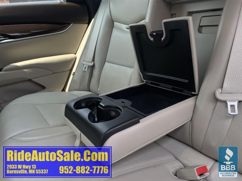 Cadillac XTS  2013