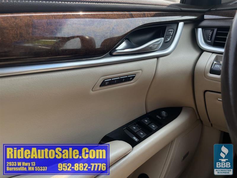 Cadillac XTS  2013