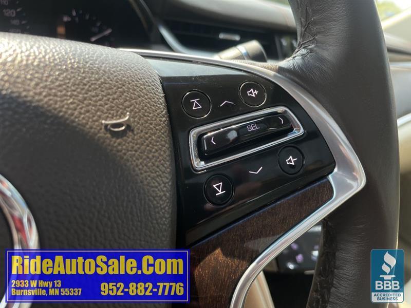 Cadillac XTS  2013