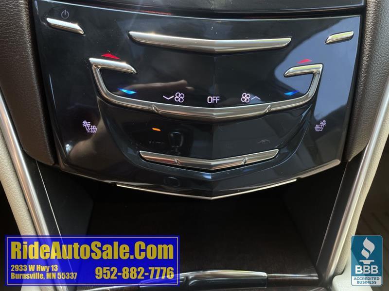 Cadillac XTS  2013