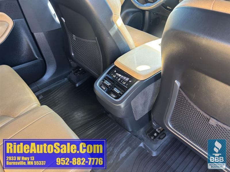 Volvo XC90  2017