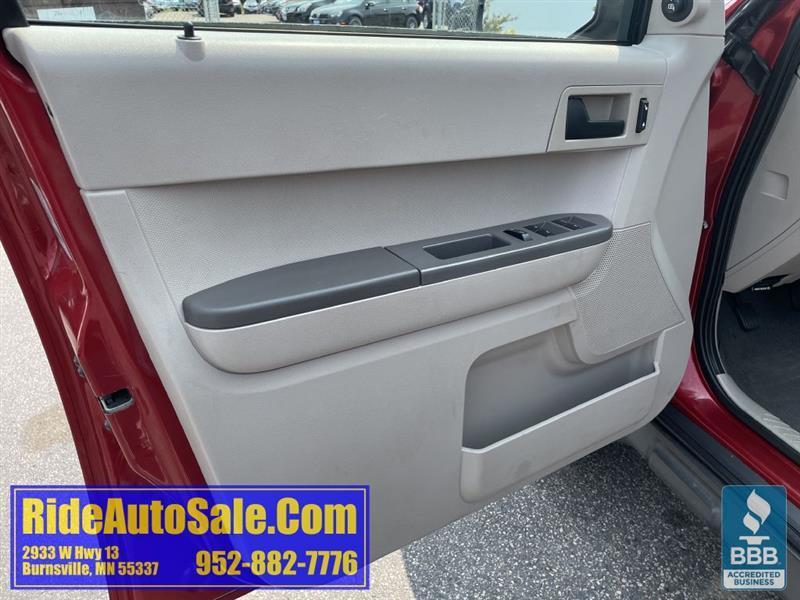 Ford Escape  2010