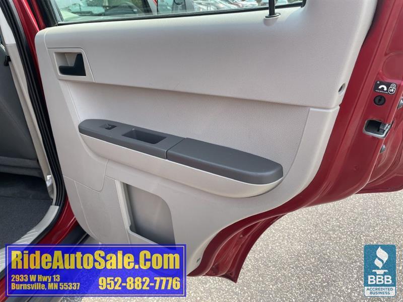 Ford Escape  2010