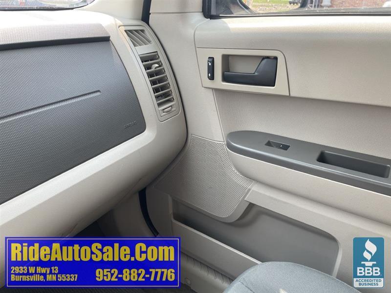 Ford Escape  2010