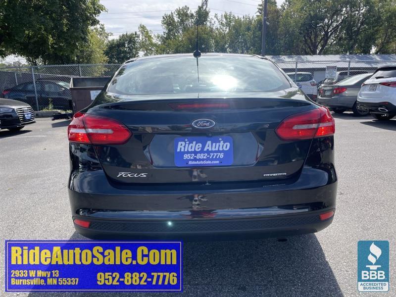 Ford Focus  2015
