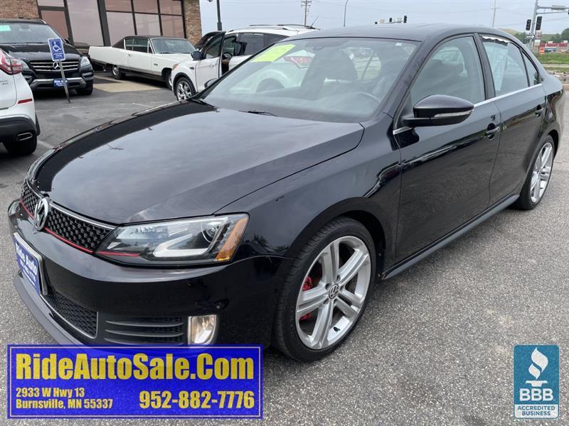  2015 Volkswagen Jetta GLI FWD   