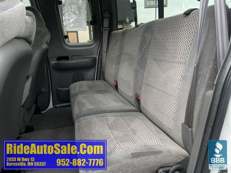 Ford F-150  2001
