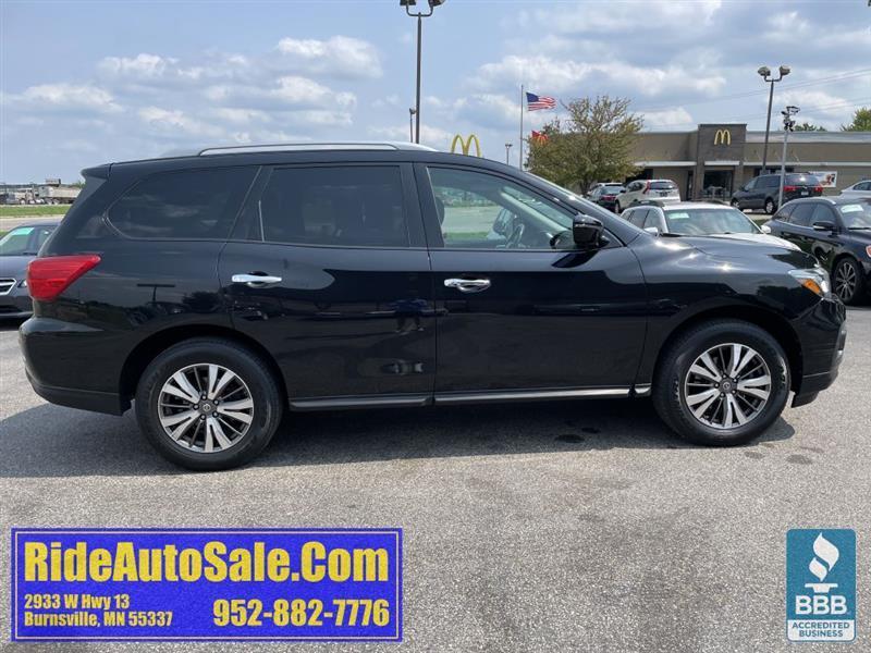 Nissan Pathfinder  2017