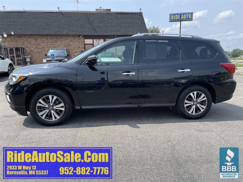 Nissan Pathfinder  2017