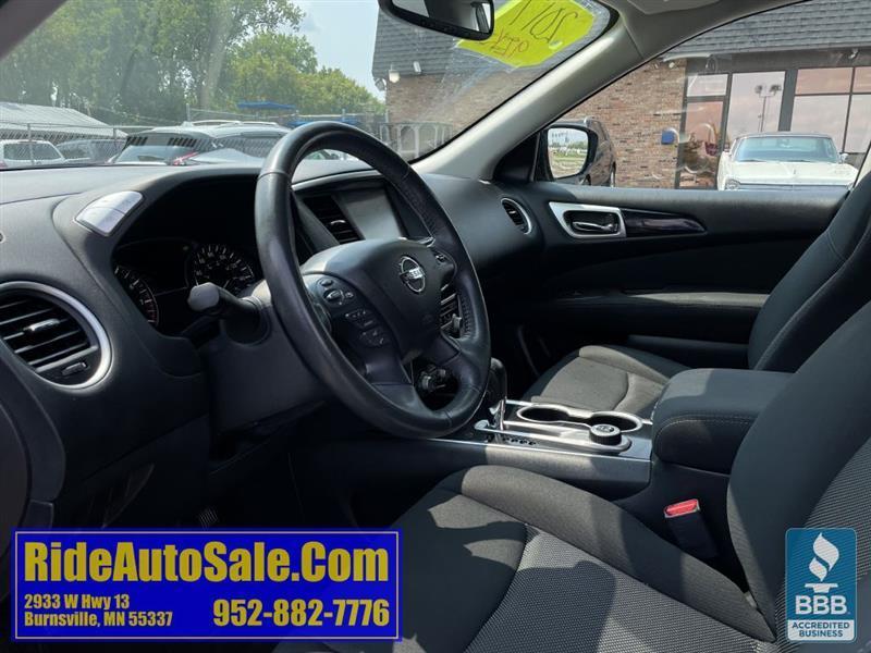 Nissan Pathfinder  2017