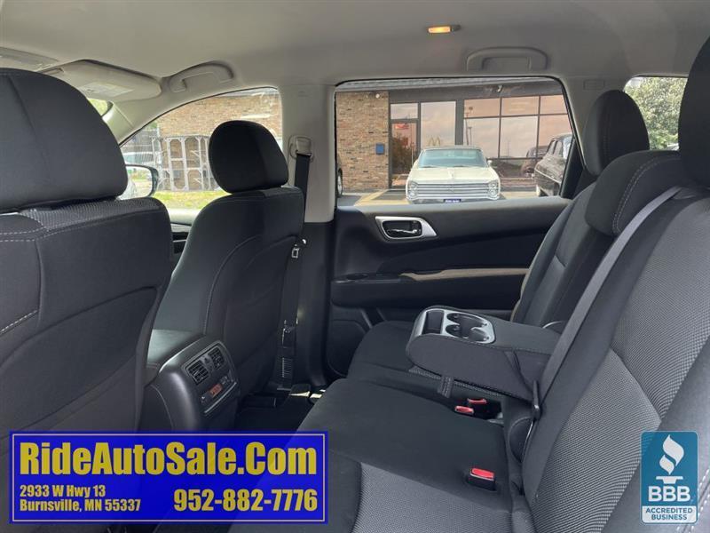 Nissan Pathfinder  2017