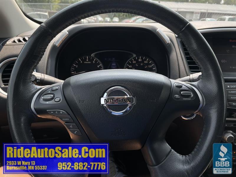 Nissan Pathfinder  2017
