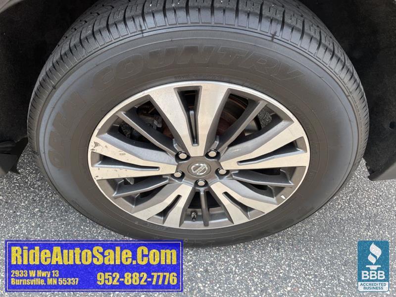 Nissan Pathfinder  2017