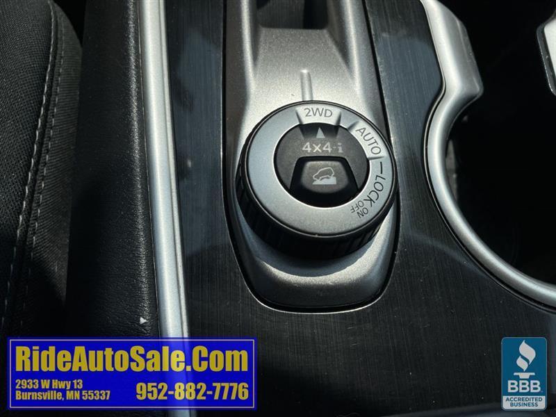 Nissan Pathfinder  2017