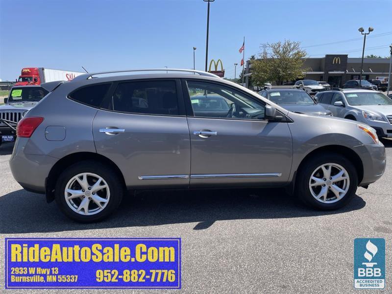 Nissan Rogue  2011