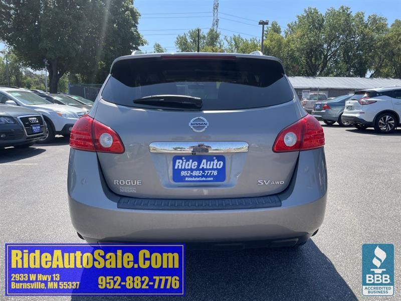 Nissan Rogue  2011